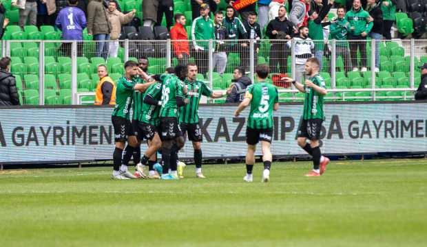 Sakaryaspor'dan evinde kritik 3 puan! Genç yıldız sahnede