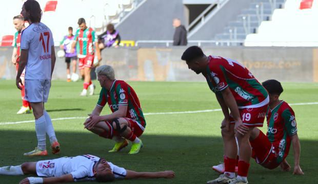 113 yıllık kulübe şok! 10 futbolcusu ihtar çekti