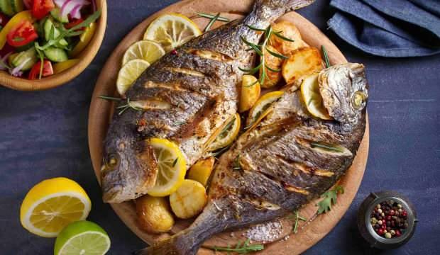 Kalbi makine gibi çalıştırıyor, kalp krizine dur diyor! Balık satışları patladı
