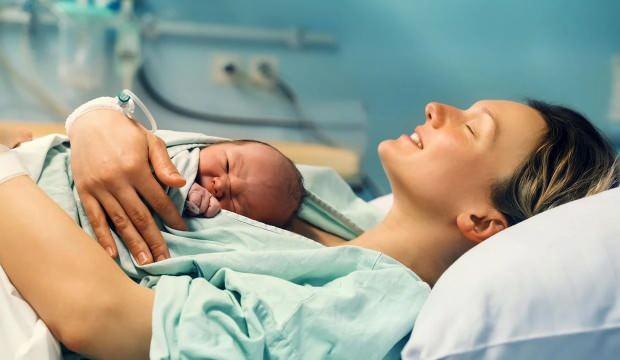 Sağlık Bakanlığı: Kadınların doğum şekline yönelik dayatma yapmıyoruz
