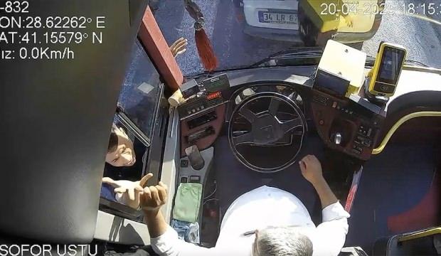 Arnavutköy'de İETT otobüsüne yumruklu saldırı! 