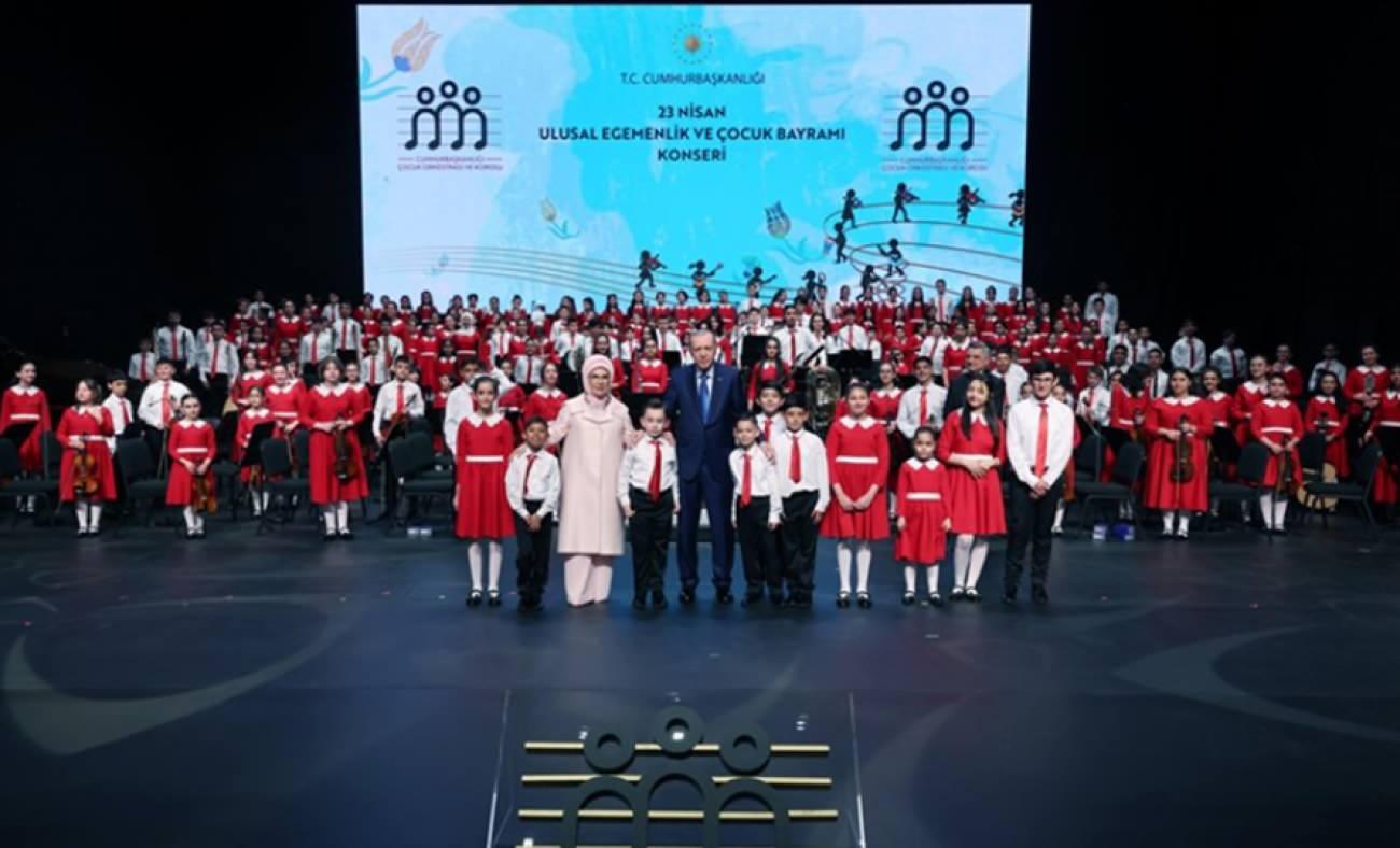 Emine Erdoğan Cumhurbaşkanlığı Çocuk Orkestrası ve Korosu'nun ilk konserini paylaştı