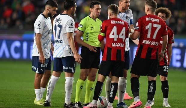 Fenerbahçe'den Gaziantep FK maçının hakemine ve VAR'a sert tepki!