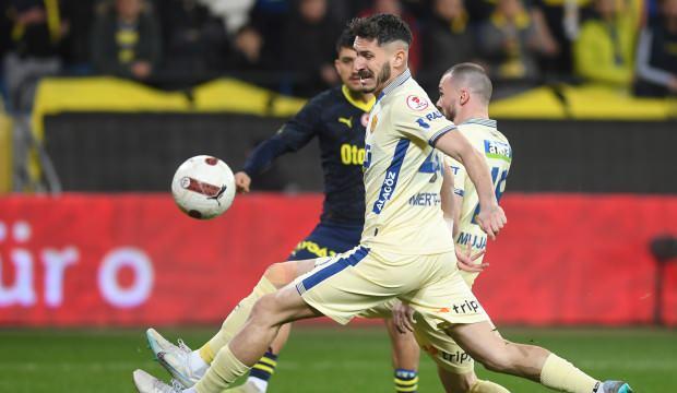 "Gece geç yatan milli futbolcu 1. Lig'den kovuldu": Olay iddiaya yanıt var