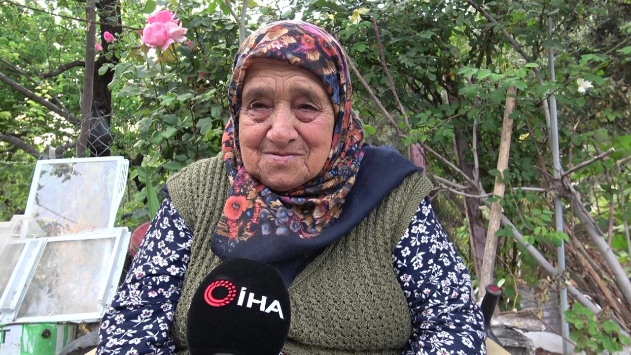 81 yaşındaki Emine Bilgin