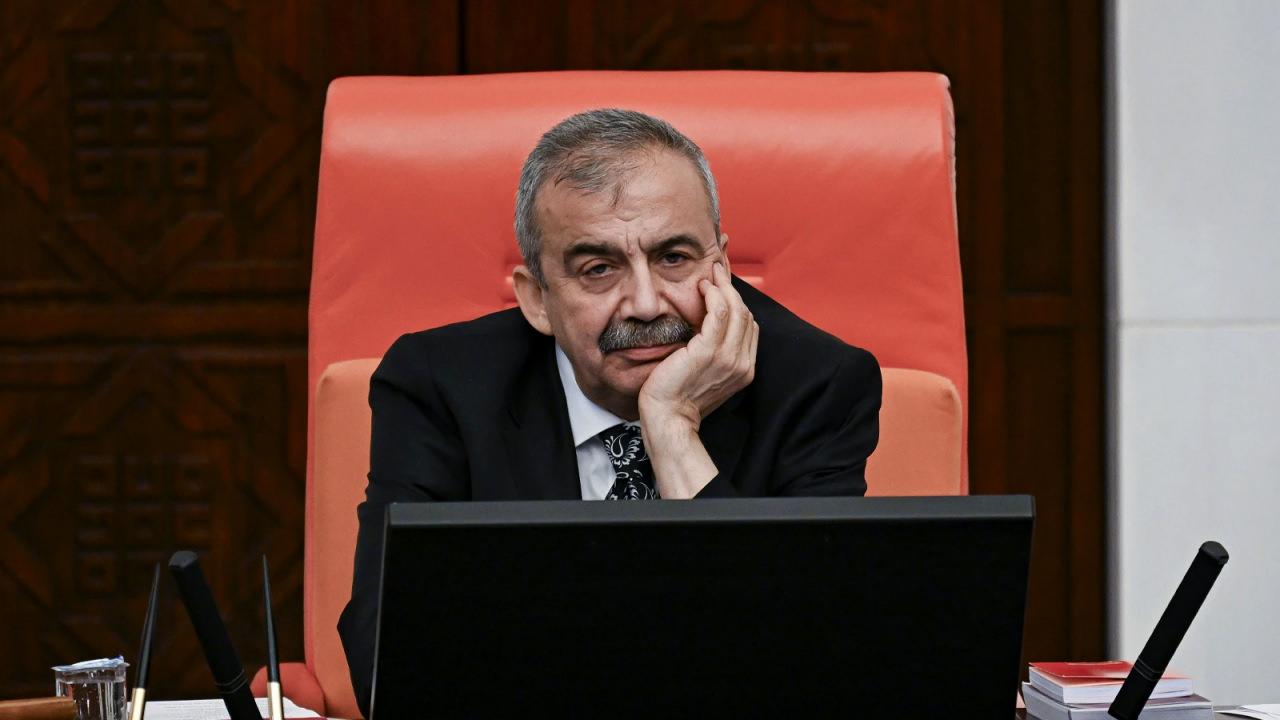 Sırrı Süreyya Önder
