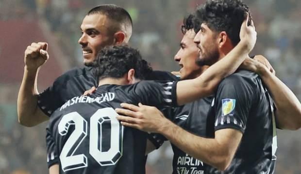 2 hafta kala bitirdiler! Tarihinde ilk kez şampiyon oldu