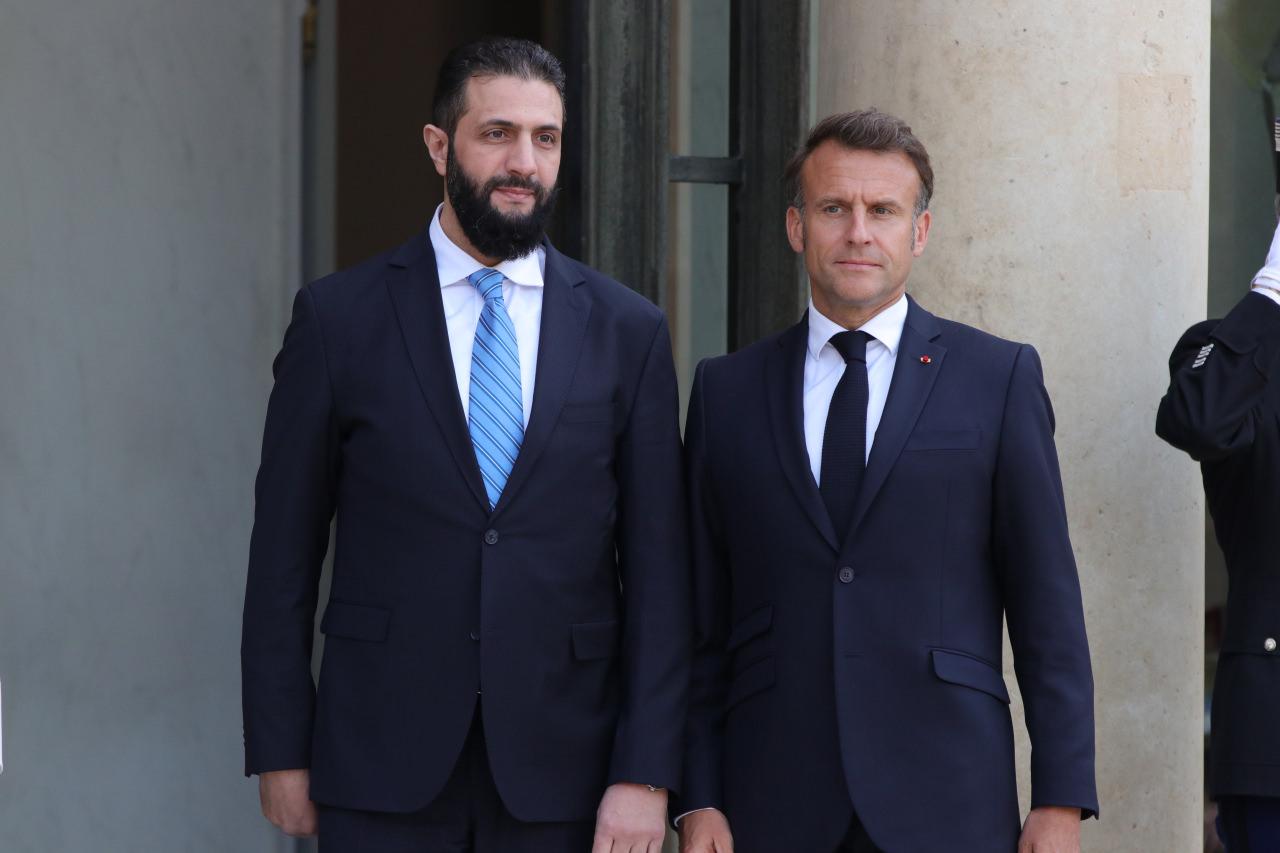 Ahmed Şara ve Emmanuel Macron