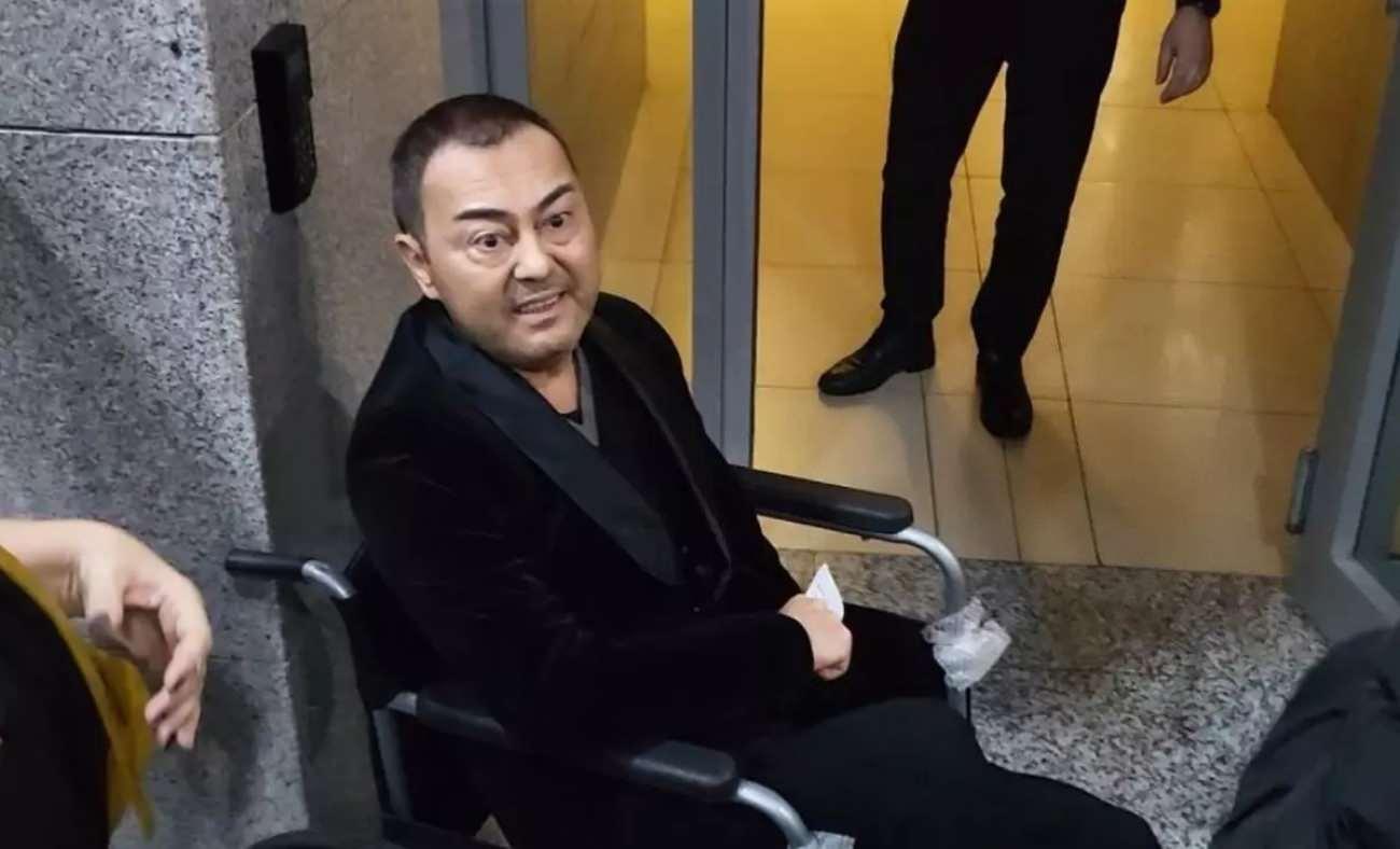 Ünlü şarkıcı yürüyemeyecek hale gelmişti! Serdar Ortaç'ın son sağlık durumu
