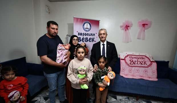 Şahinbey Belediyesi 190 bin bebeği evinde ziyaret etti