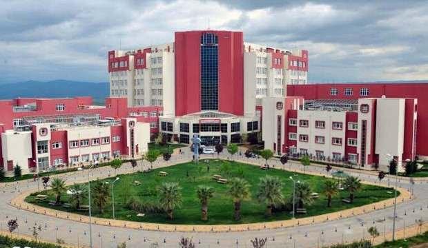 Aydın'da 'bıçak parası' aldığı ileri sürülen profesör ile sekreteri gözaltında!