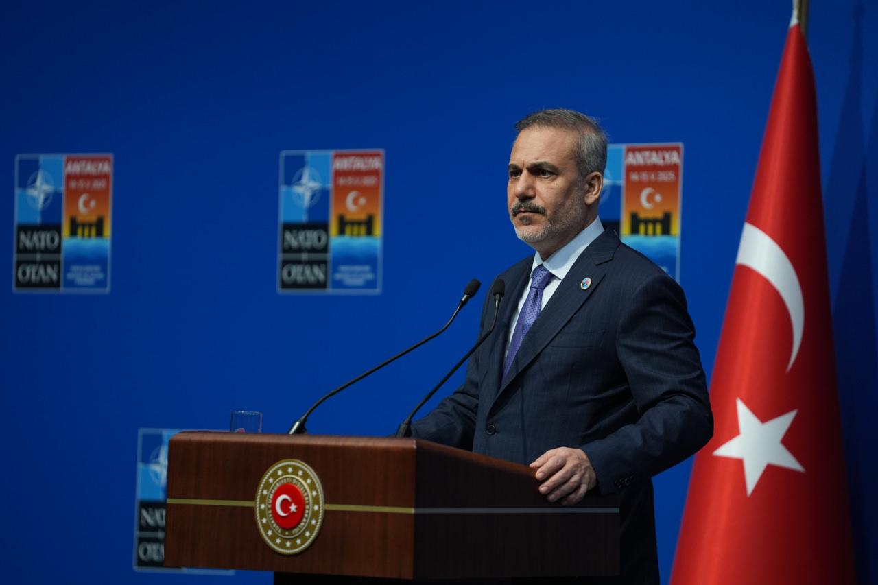 Bakan Fidan, zirve sonrası basın toplantısı düzenledi.