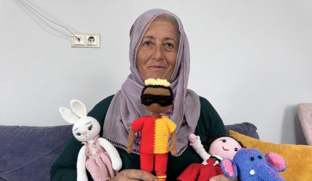 Tarlada saban, evde örgü: Neslihan teyzeden Osimhen'e anlamlı hediye