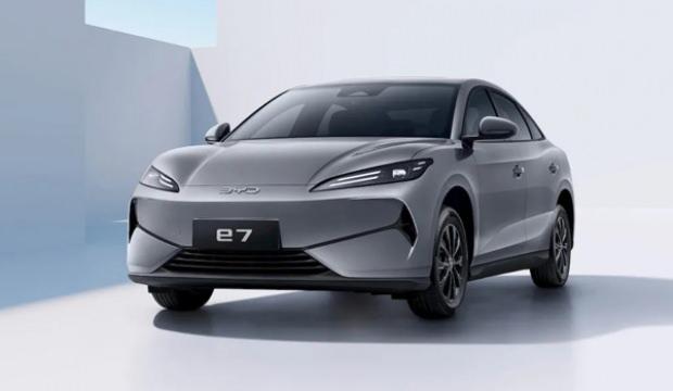 Türkiye'de piyasayı sallayacak! BYD e7, Egea fiyatının üçte birine denk geliyor!