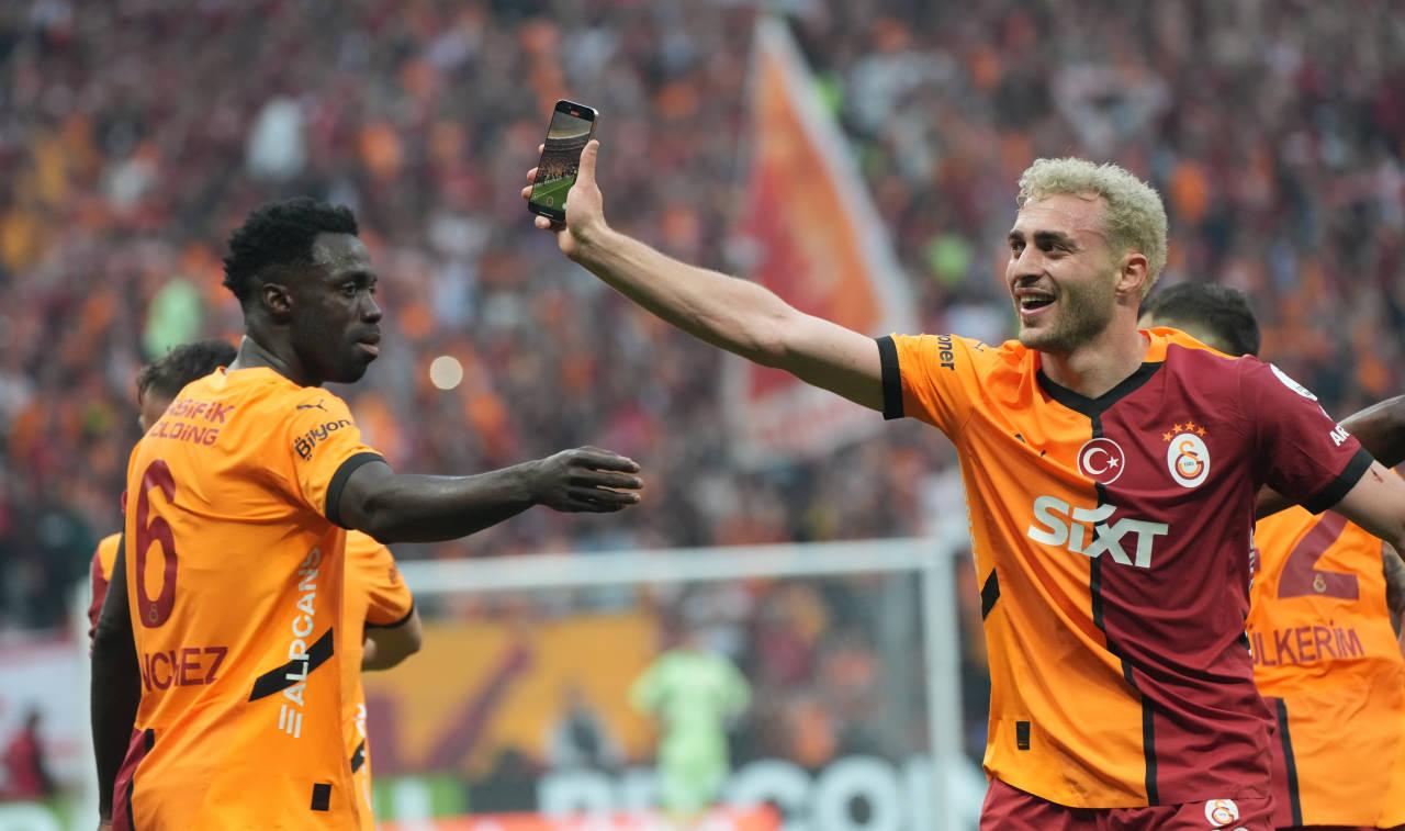 Barış Alper Yılmaz'ın gol sevincinden bir görüntü.