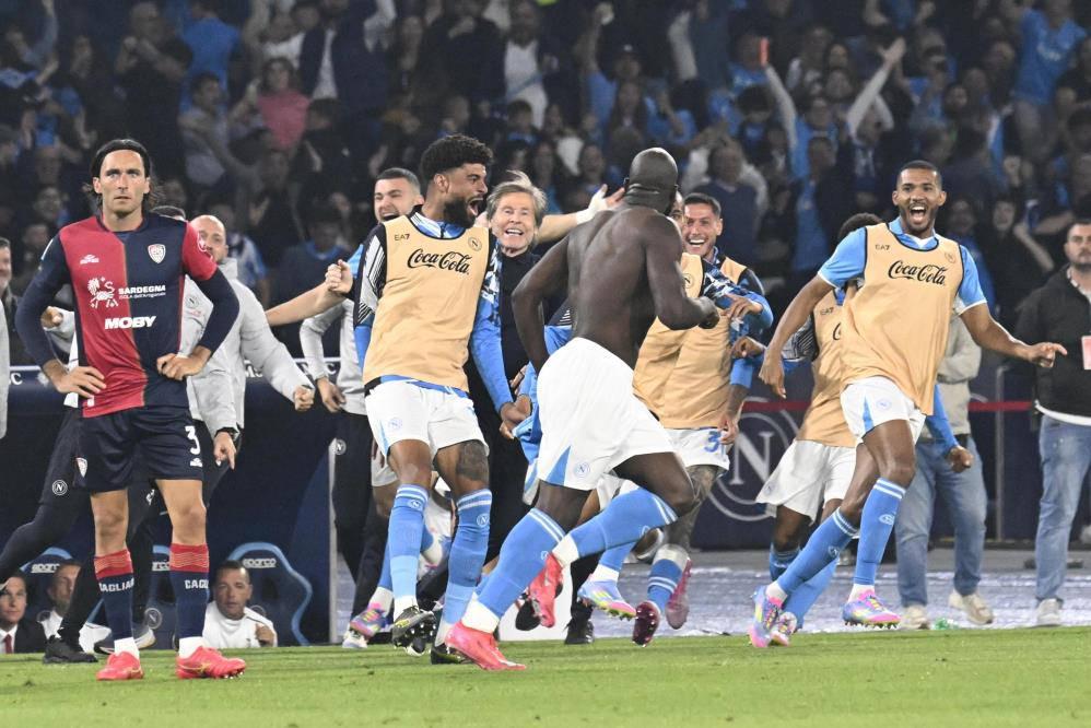 Napoli'nin 2. golünü atan Lukaku'nun sevinci