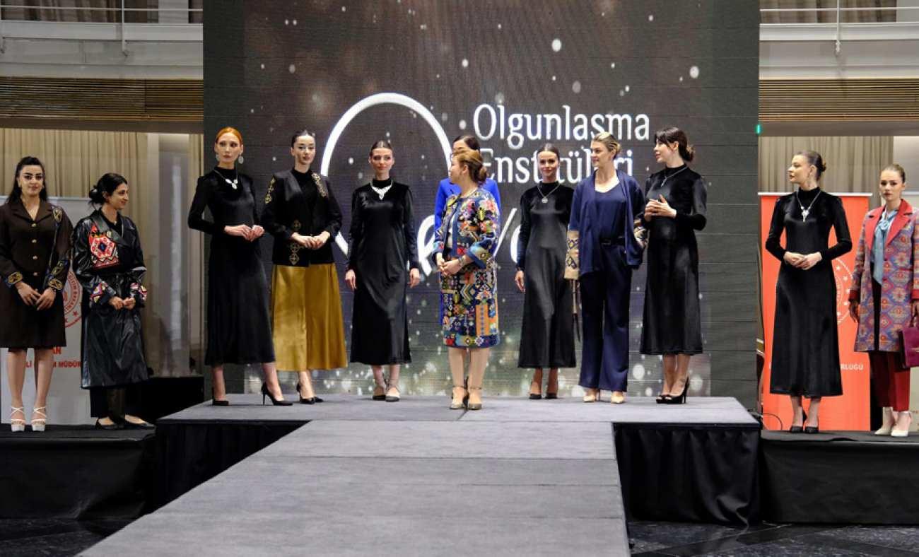 Van Olgunlaştırma Enstitüsü'nden muhteşem bir defile