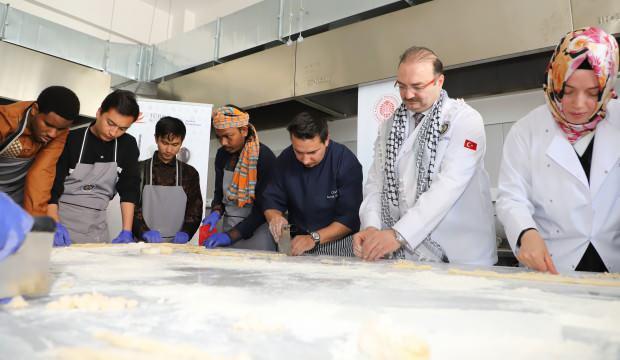 Atatürk Üniversitesinde "Gastro-Diplomasi Buluşması" devam ediyor