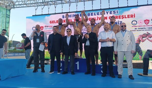 1500 pehlivan yarıştı, birinciye milyonlarca liralık altın kemer verildi