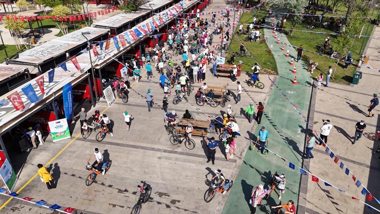 Gaziantep'teki bisiklet festivalinden bir görüntü.