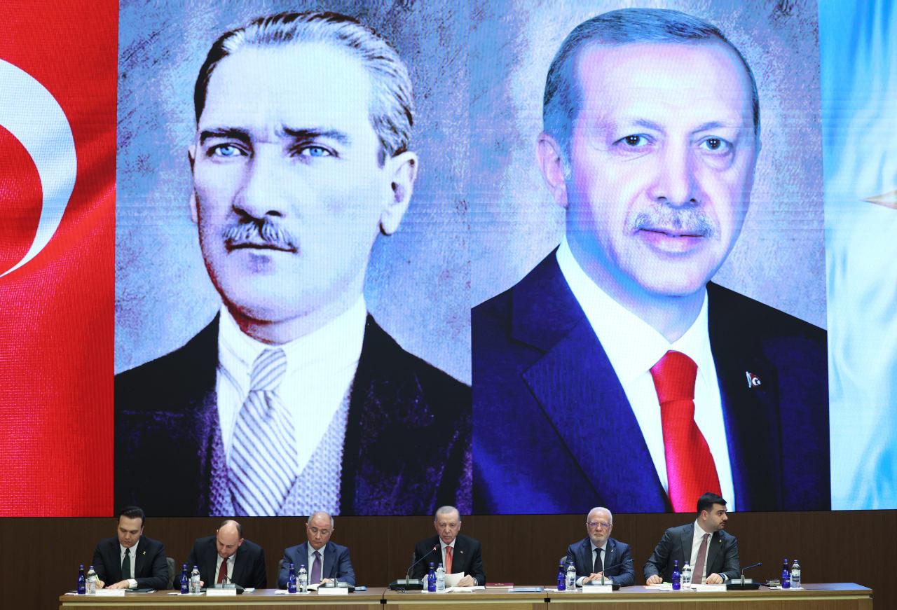 AK Parti Merkez Karar ve Yönetim Kurulu (MKYK) Cumhurbaşkanı ve AK Parti Genel Başkanı Recep Tayyip Erdoğan başkanlığında toplandı.
