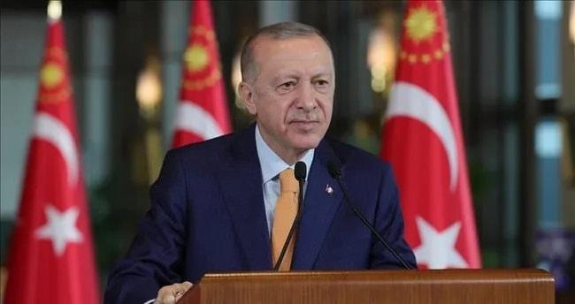 Recep Tayyip Erdoğan, Hava Kuvvetleri Komutanlığı'nın kuruluş yıl dönümünü kutladı.