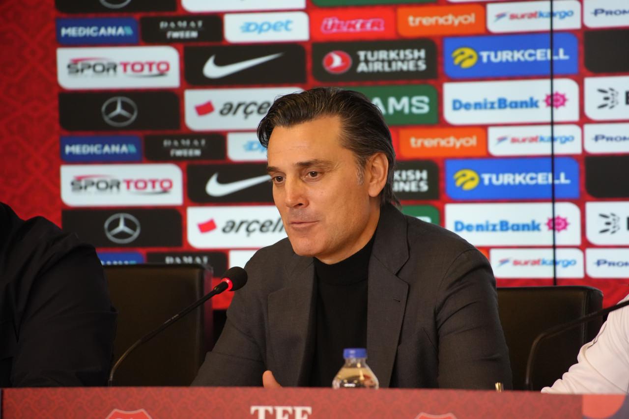 A Milli Futbol Takımı Teknik Direktörü Vincenzo Montella basın toplantısında konuşurken.