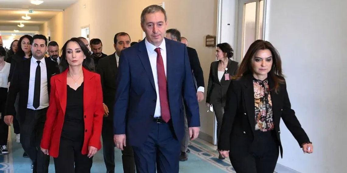 DEM Parti heyeti üçüncü kez siyasi parti turuna çıktı.