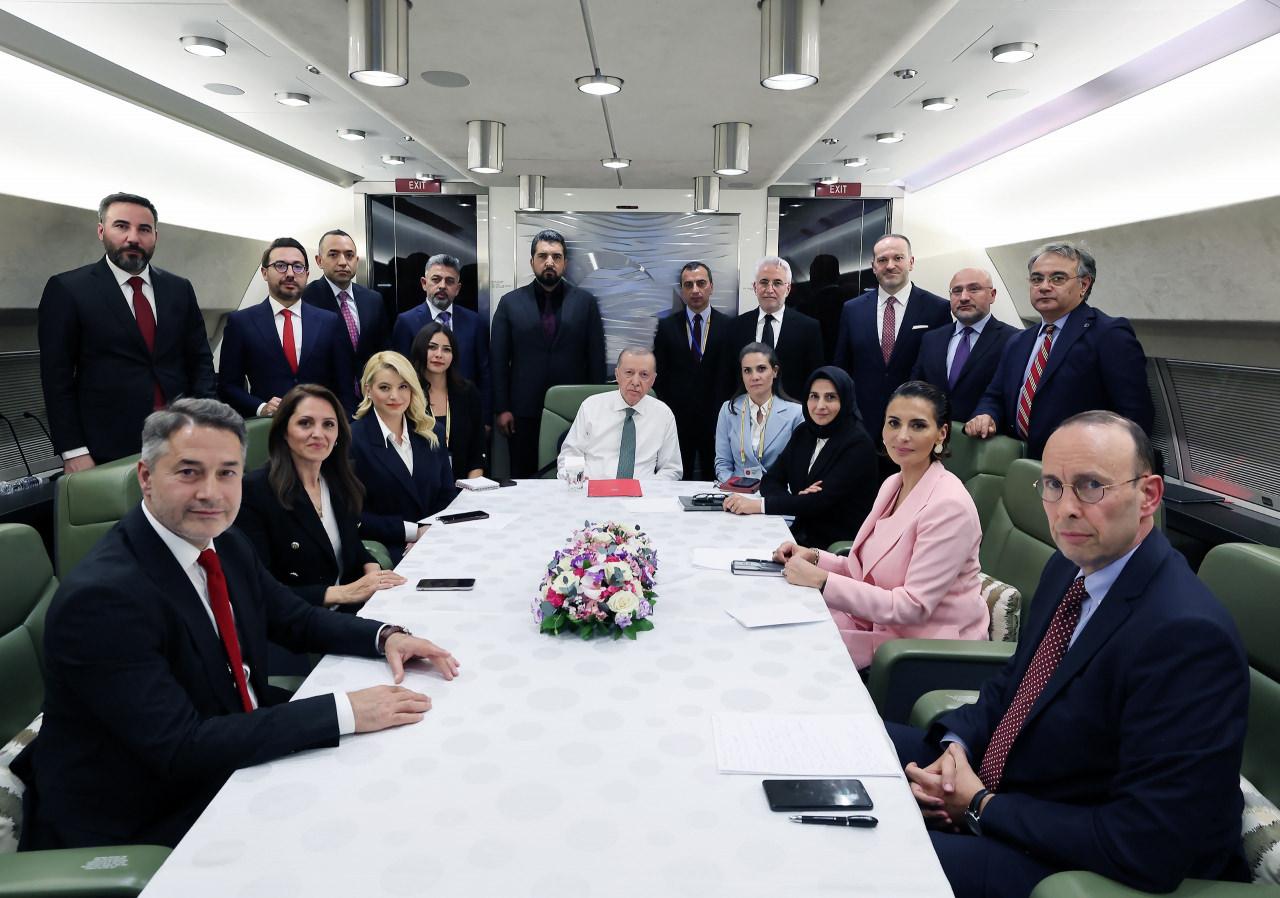 Erdoğan'dan gazetecilere önemli açıklamalar.