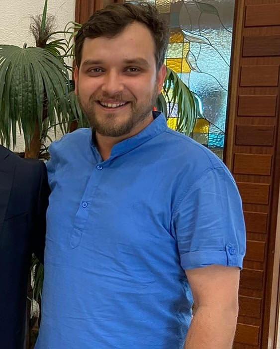 Özgür Evren Öziş'in cenazesi otopsi için hastaneye kaldırıldı. 