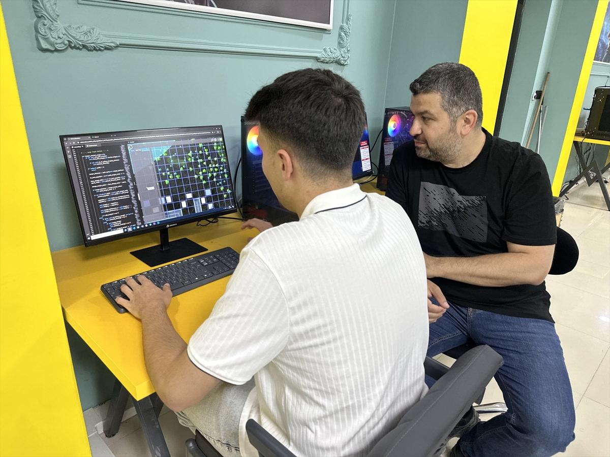 Gençler TEKNOFEST'te yarıştı