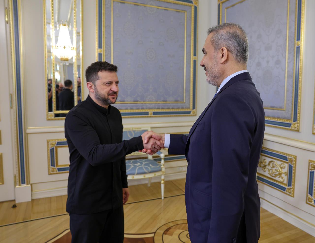 Volodimir Zelenskiy ve Hakan Fidan