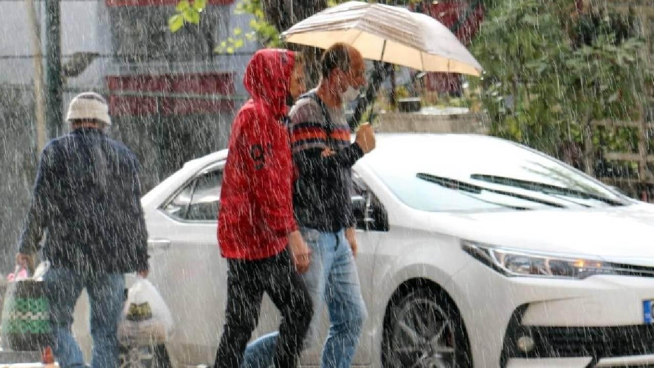 Meteoroloji Genel Müdürlüğü tarafından yapılan tahminlere göre bugün ülke genelinin parçalı ve çok bulutlu hava etkili olacak.