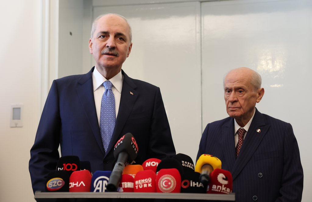 Bahçeli ve Kurtulmuş toplantı sonrası kamerra karşısına geçti.