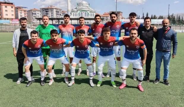 Kahta 'mucizeyi' başardı: Derbide 4 attılar, son anda lige tutundular