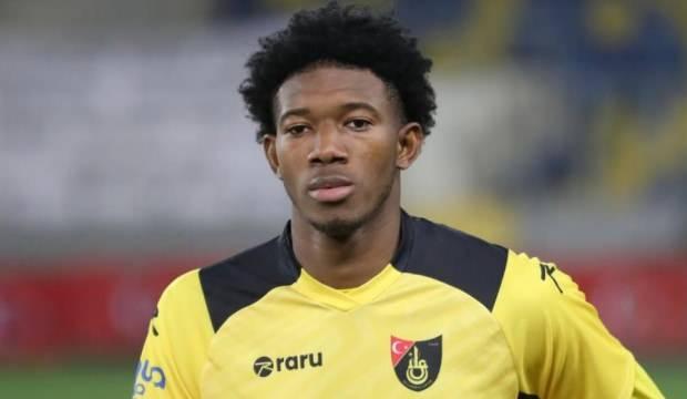 T&uuml;rkiye'ye işletme okumaya geldi, futbolcu oldu: Milli takıma se&ccedil;ildi