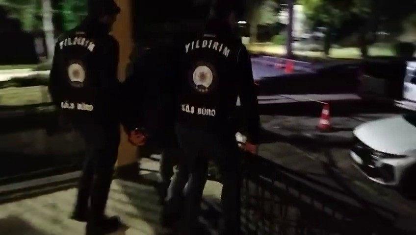 Ekipler, adreste sıradışı bir operasyona imza attı. 