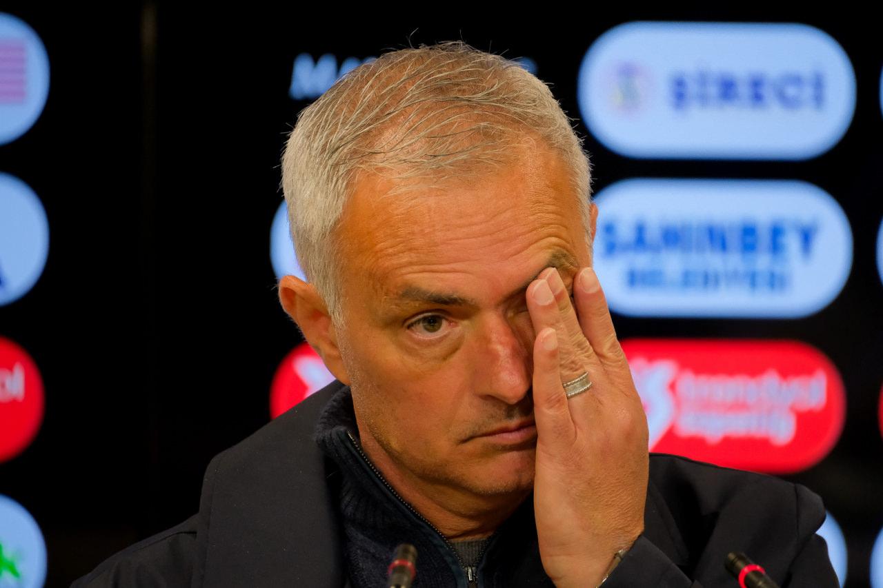 Fenerbahçe Teknik Direktörü Jose Mourinho