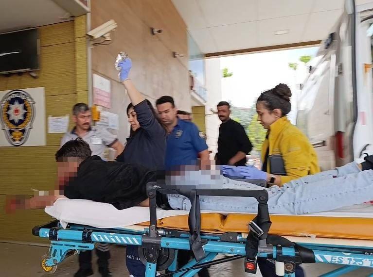 Sokakta tartıştığı kişiyi sırtından bıçaklayan şüpheli tutuklandı.