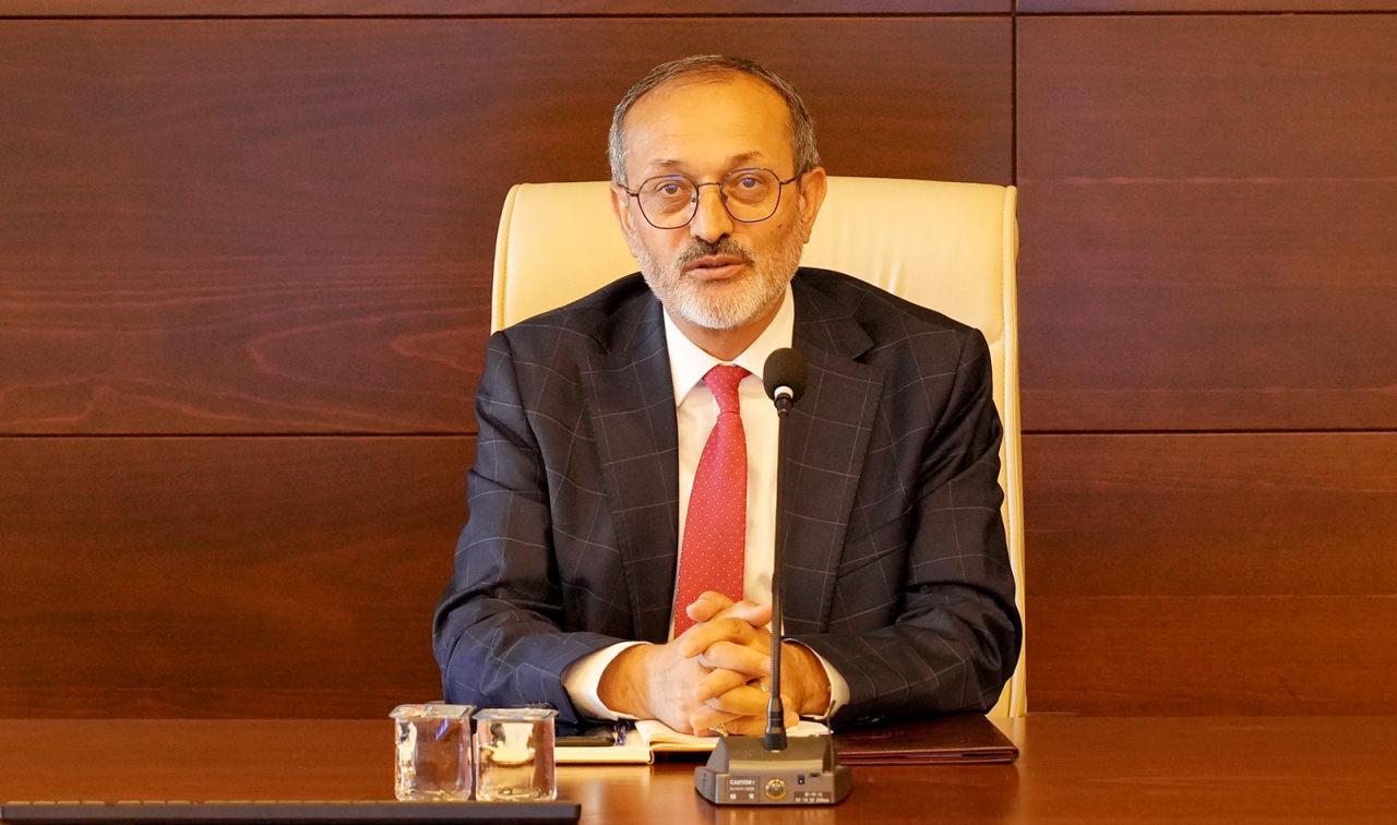 Rektör Prof. Dr. Erdal Çelik 