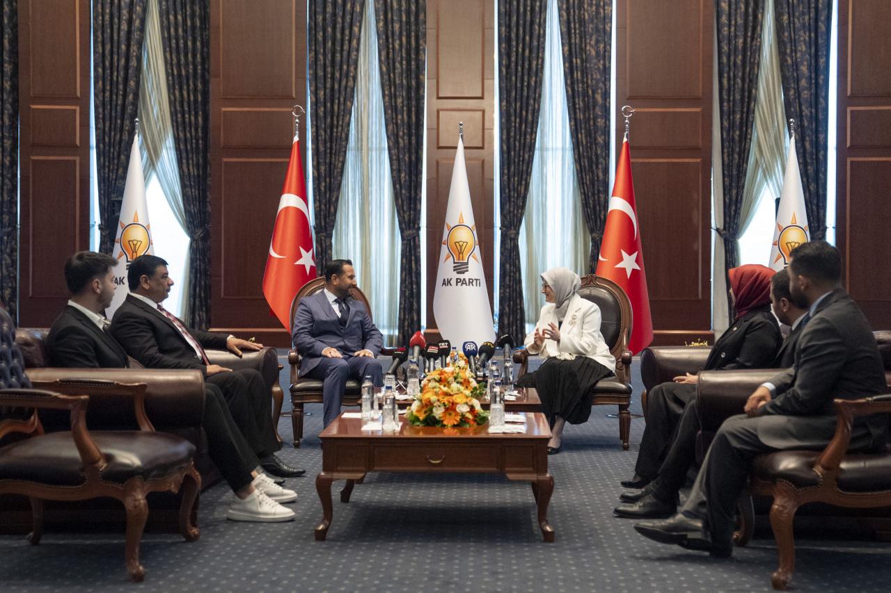 Kurban Bayramı dolayısıyla düzenlenen siyasi partiler arası bayramlaşma programı kapsamında, Anavatan Partisi heyeti, AK Parti’yi ziyaret etti.