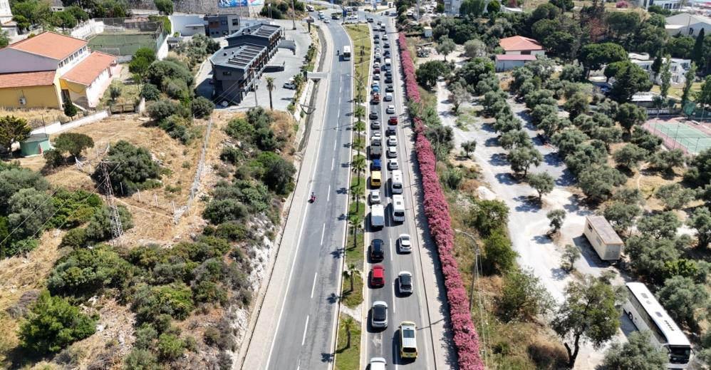 Kuşadası Kurban Bayramı'nda tatilcilerin akınına uğradı