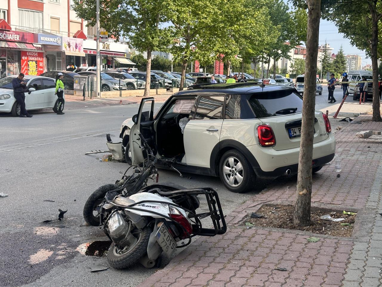 Otomobilin çarptığı kurye, ilk iş gününde öldü