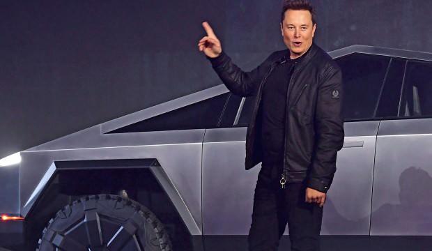 Elon Musk'a Tesla şoku! 10 yıl sonra bir ilk