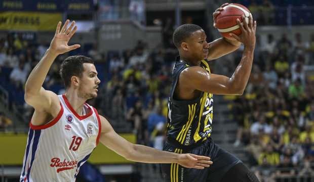 Fenerbahçe seride 2-0 öne geçti