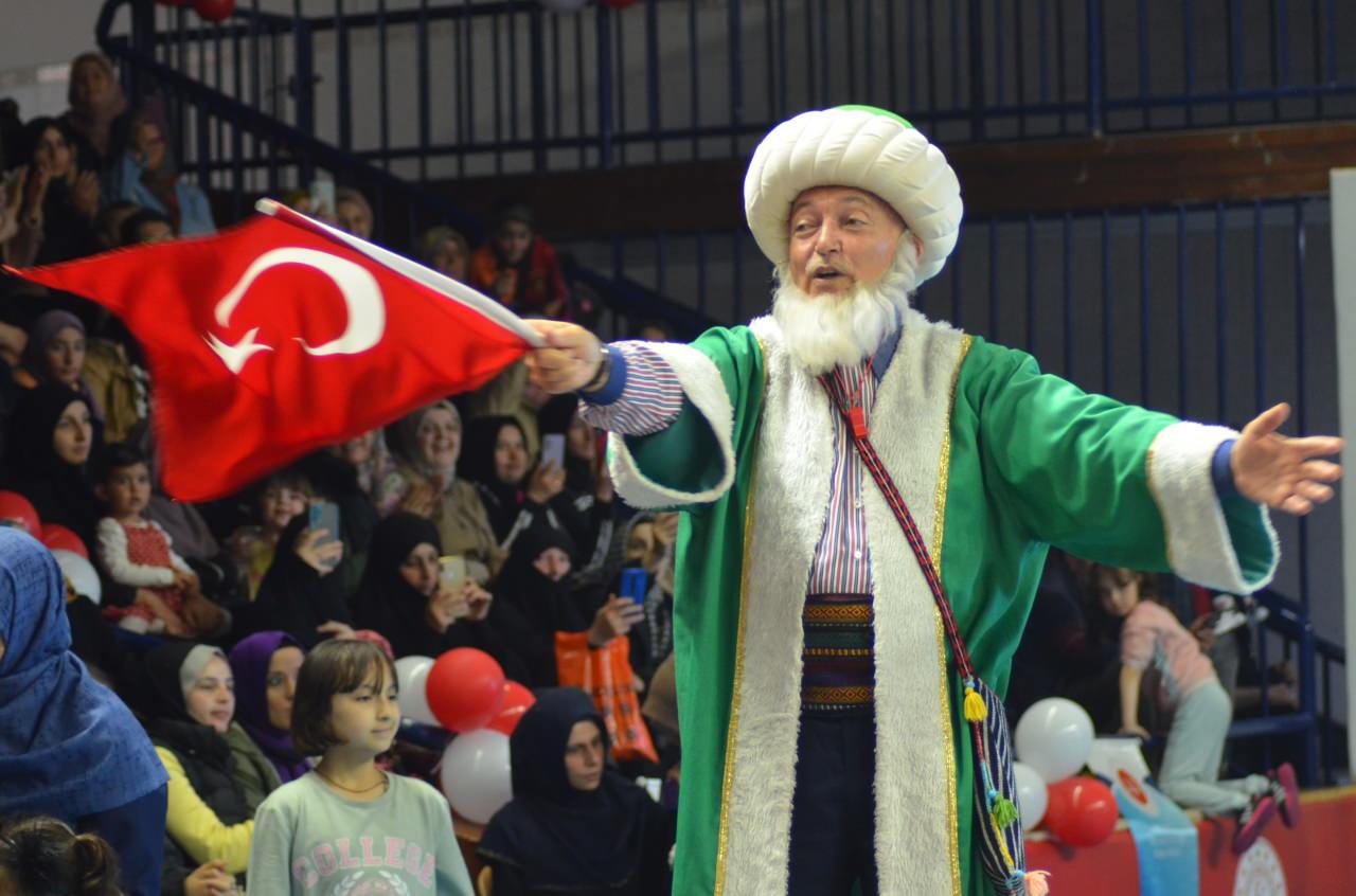 Çocuklara yönelik tiyatro çalışmalarıyla tanınan Hüseyin Goncagül hayatını kaybetti