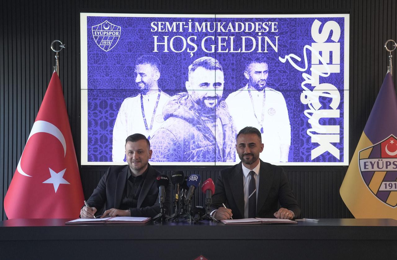 Eyüpspor Asbaşkanı Fatih Kulaksız ve Selçuk Şahin