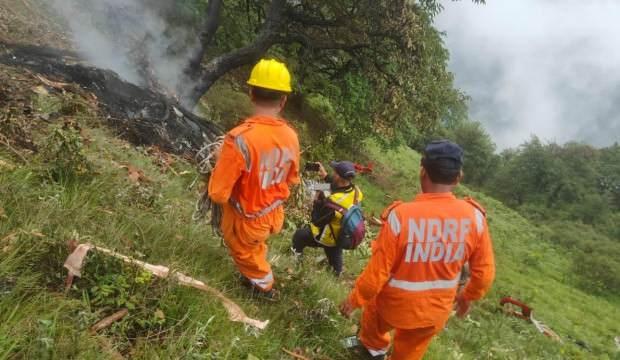 Hindistan'da helikopter kazası: Ölüler var