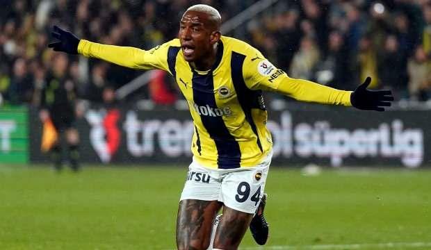 Gece yarısı olay tepki! Talisca taraftara yorum yaparak yanıt verdi