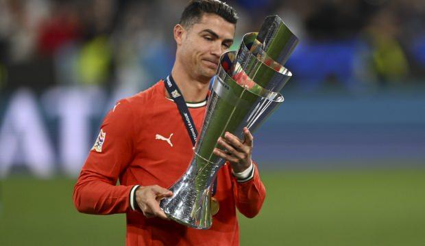 Ronaldo gelecek sezon formasını giyeceği takımı açıkladı!